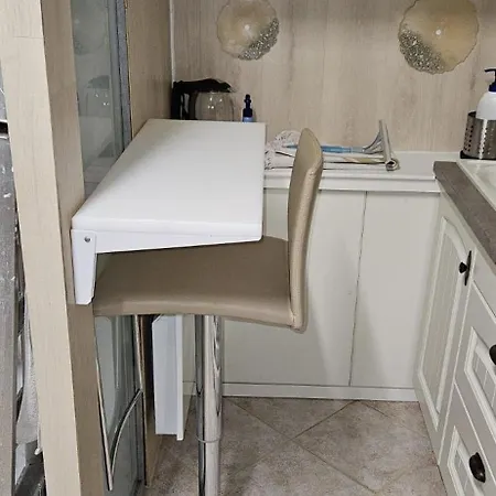 Chene Apartment Bezons