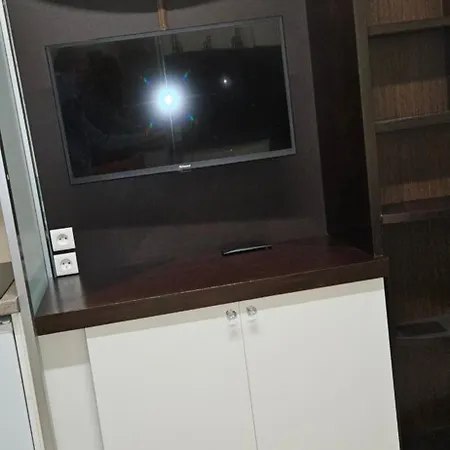 Chene Apartment *